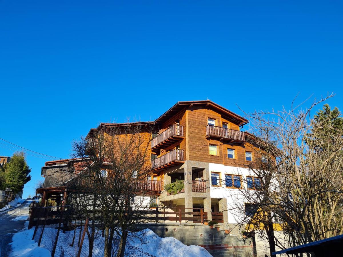 Penzion Mala Fatra U Durka Жиліна Екстер'єр фото