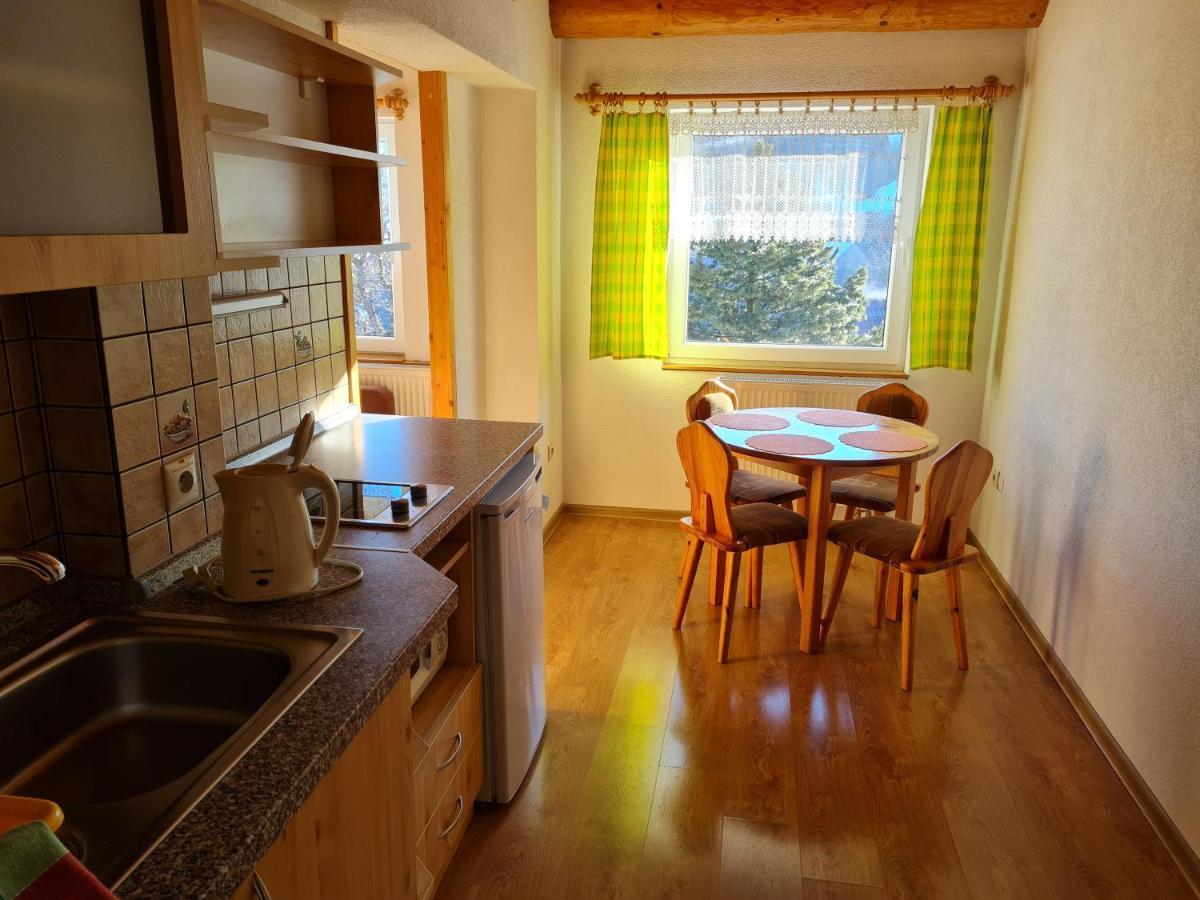 Penzion Mala Fatra U Durka Жиліна Екстер'єр фото